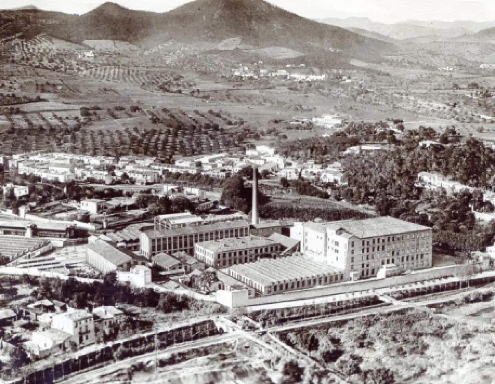 Producción y celebración: la Cripta y la Colònia Güell, enfrentadas — Ponencia a cargo de Juan José Lahuerta