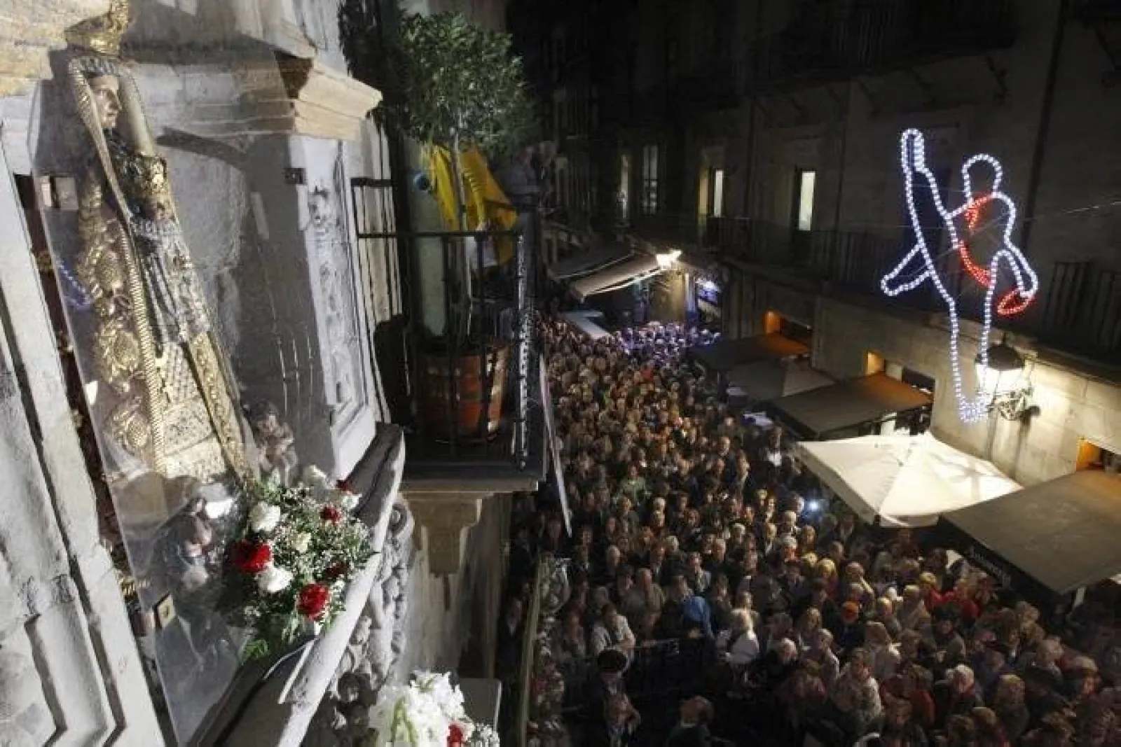 "63 Canto Popular De La Salve Txikitera En Bilbao"