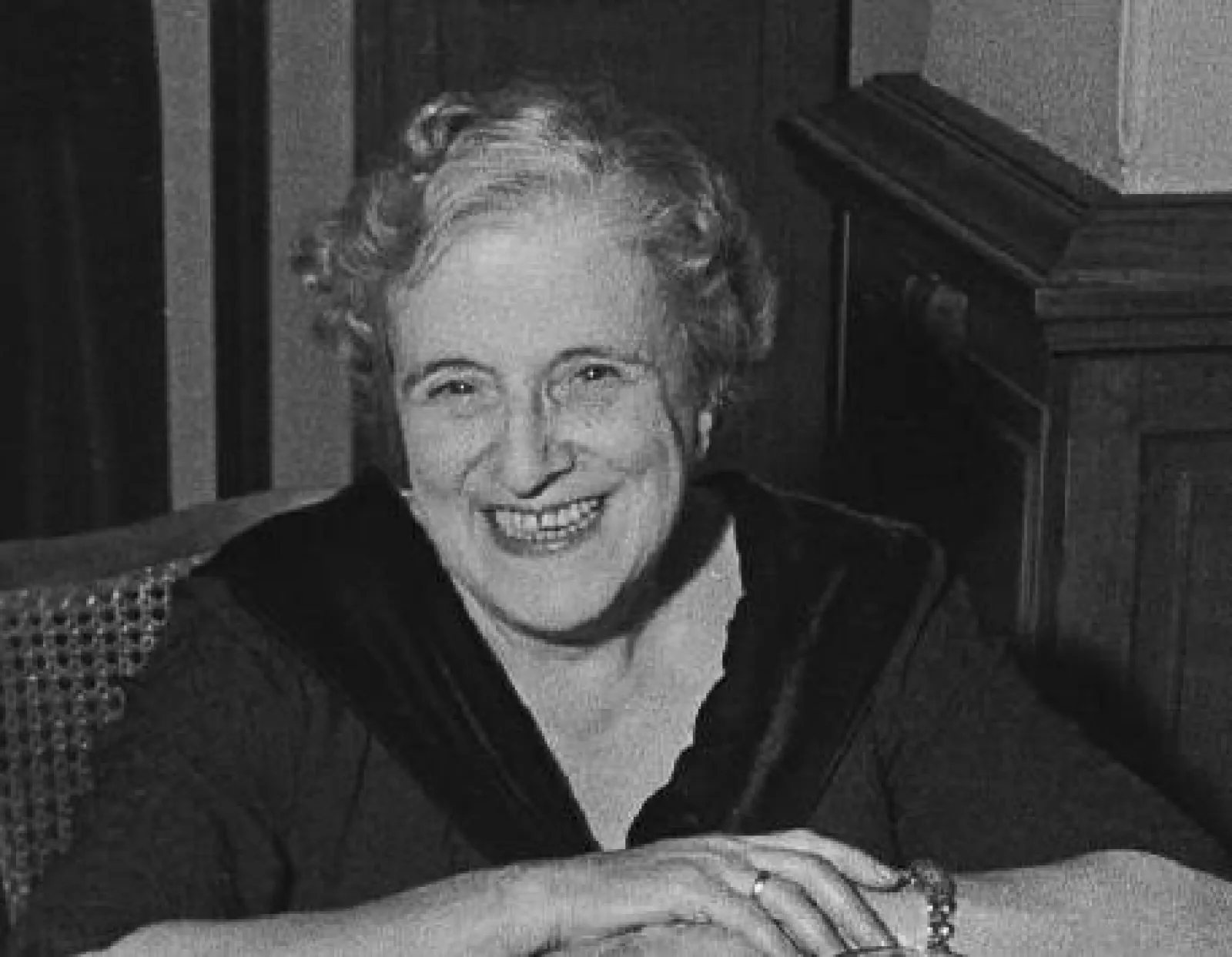 Poetas imprescindibles: Clementina Arderiu