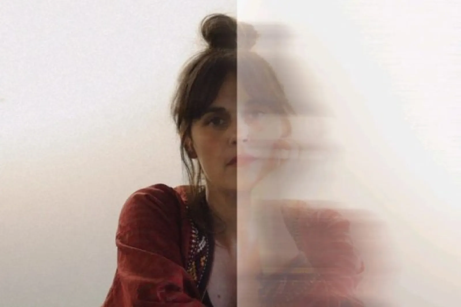 MARÍA RIVERO: "Lerro paraleloak"