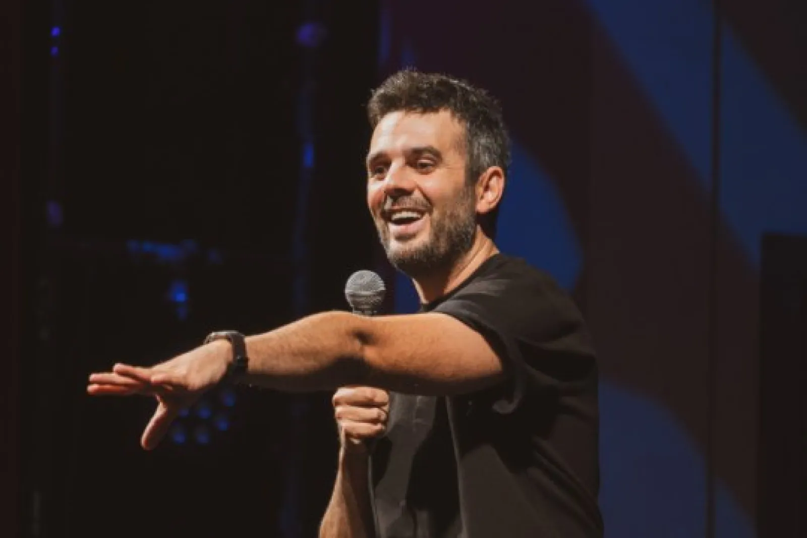 "El show de Edén Serrano"