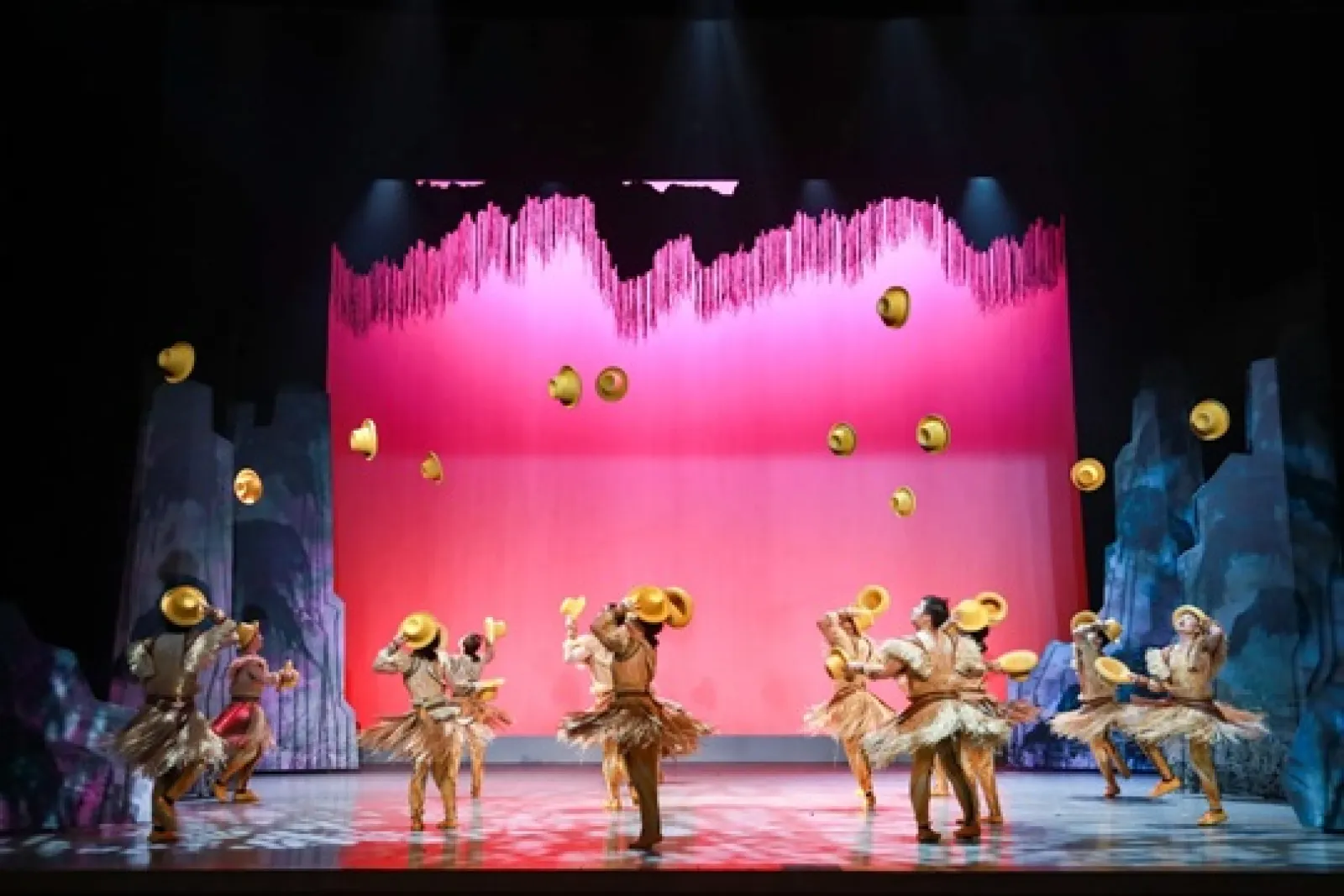 (cancelled) "Gran Circo Acrobático de China"