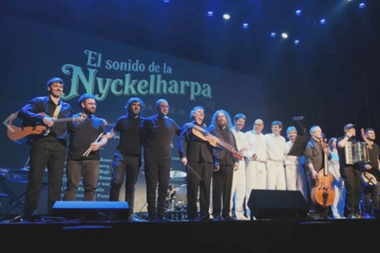 "El sonido de la nyckelharpa: de la calle al teatro"