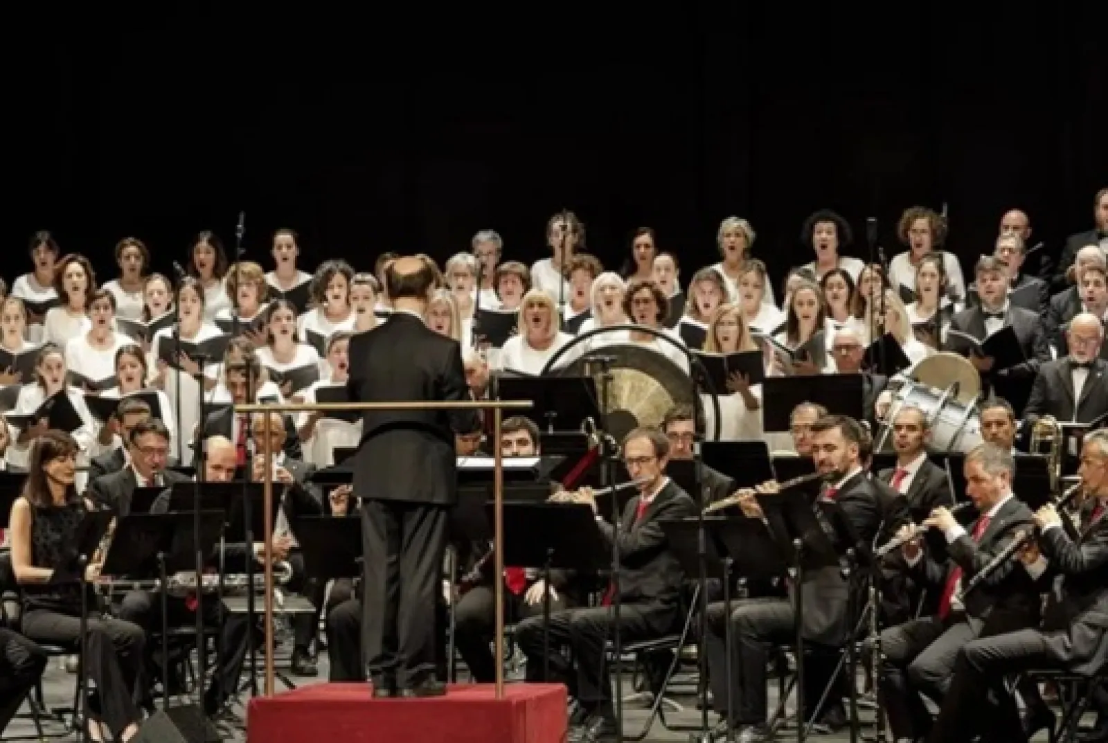 La Pamplonesa: "UNA NAVIDAD A VOCES"