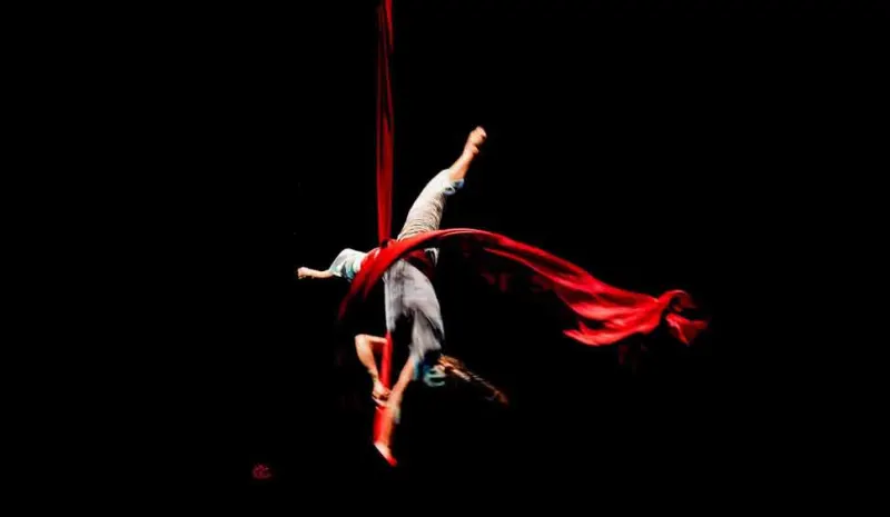 MAWJA — cirque et danse de Fouad Boussouf à Fès